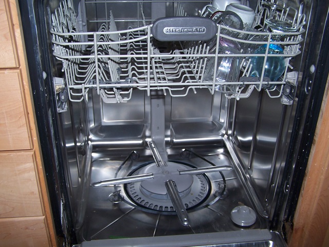 8 Reasons for Beeping Dishwasher